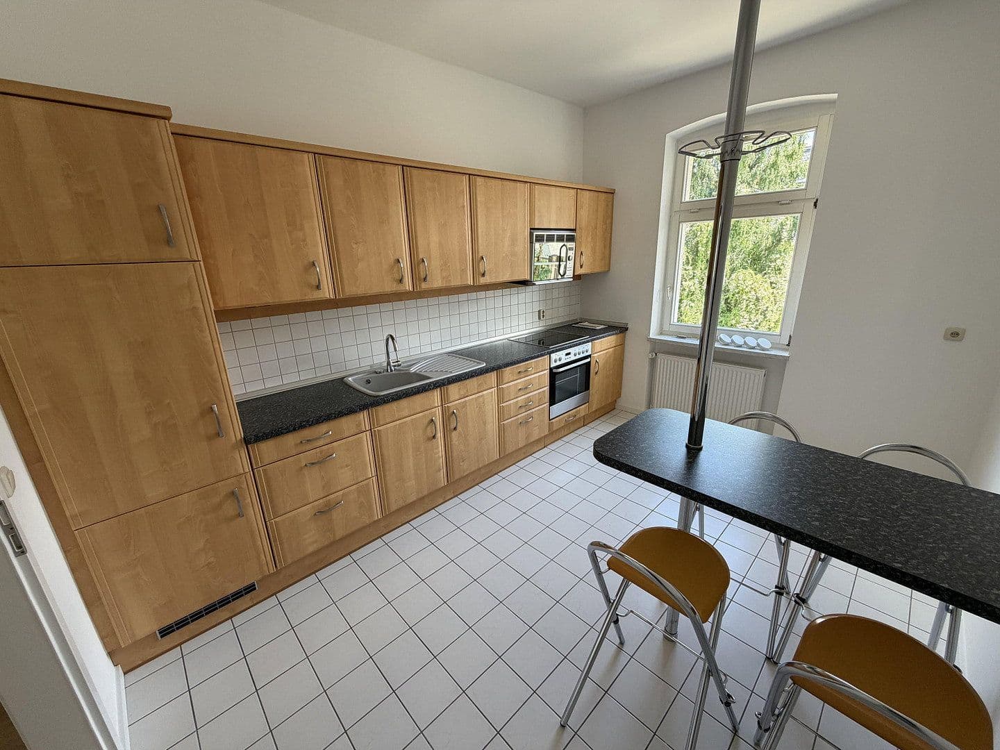 Prenájom bytu 2-izbový 82 m², Milchinselstraße 2, Erfurt, Durínsko Prenájom bytu 2-izbový 82 m², Milchinselstraße 2, Erfurt, Durínsko