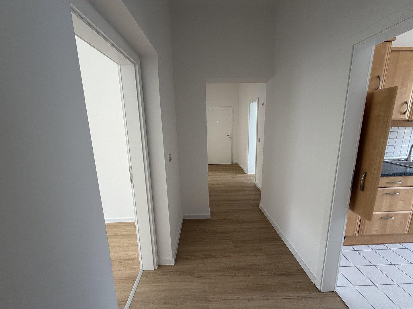 Prenájom bytu 2-izbový 82 m², Milchinselstraße 2, Erfurt, Durínsko Prenájom bytu 2-izbový 82 m², Milchinselstraße 2, Erfurt, Durínsko