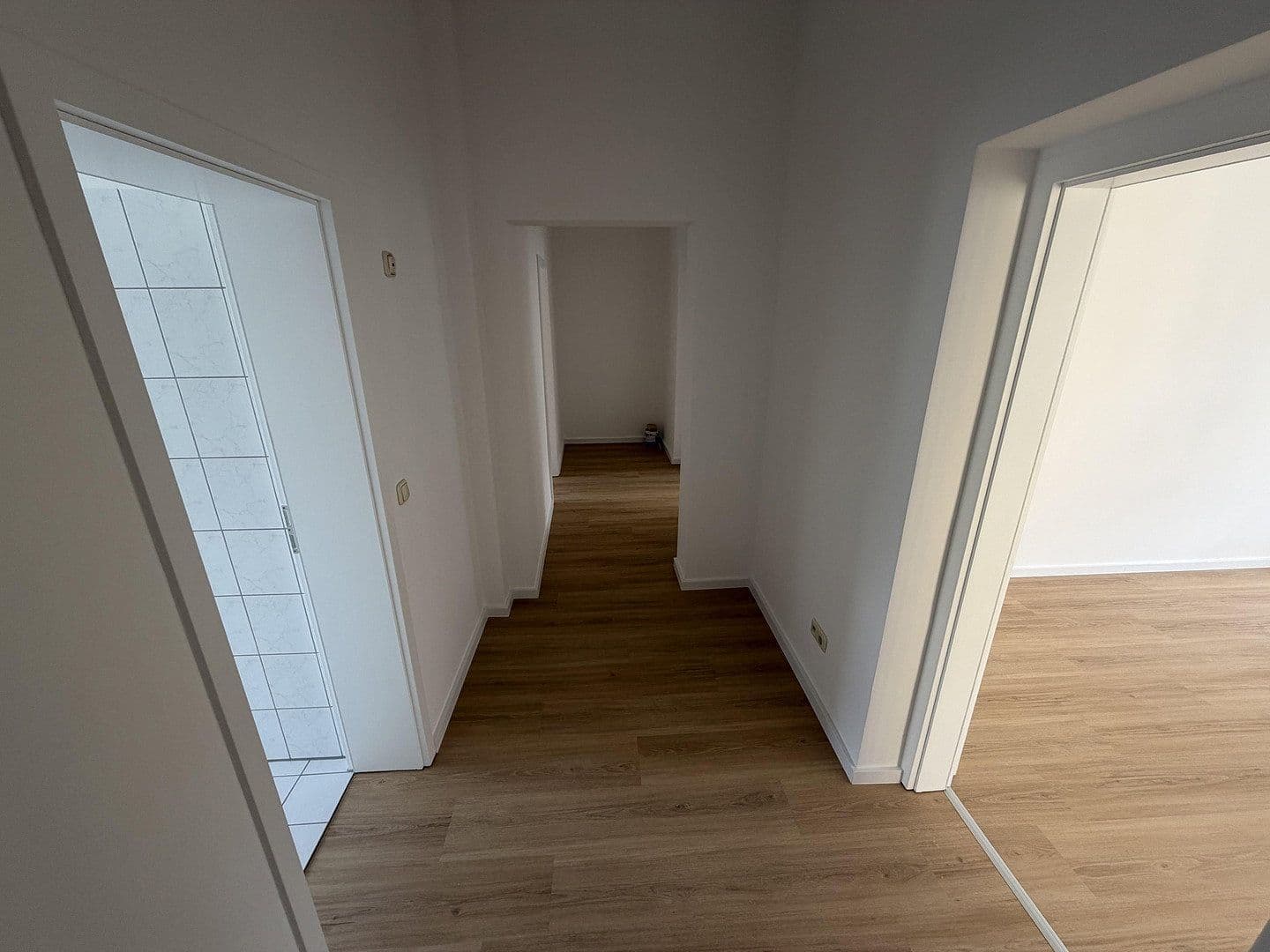 Prenájom bytu 2-izbový 82 m², Milchinselstraße 2, Erfurt, Durínsko Prenájom bytu 2-izbový 82 m², Milchinselstraße 2, Erfurt, Durínsko