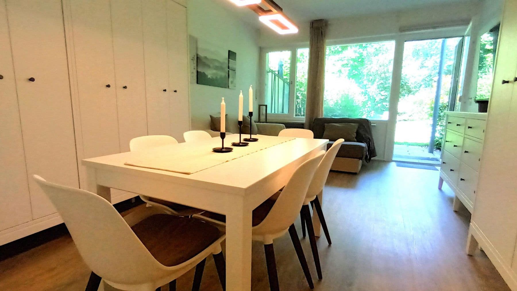 Prenájom bytu 2-izbový 46 m², München, Bavorsko Prenájom bytu 2-izbový 46 m², München, Bavorsko