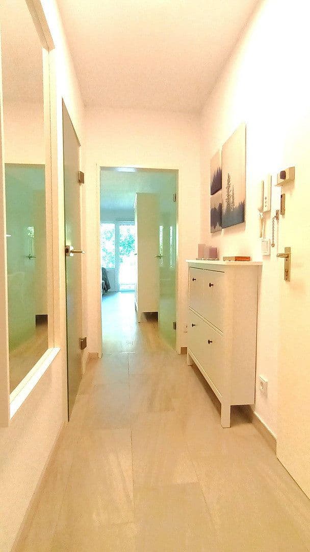Prenájom bytu 2-izbový 46 m², München, Bavorsko Prenájom bytu 2-izbový 46 m², München, Bavorsko