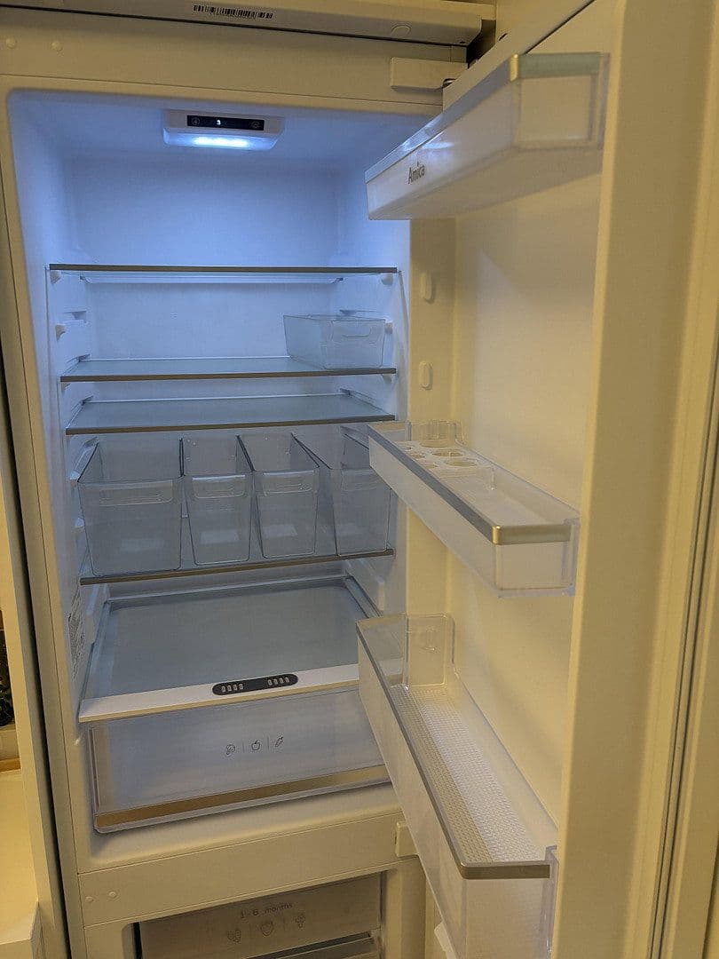 Prenájom bytu 3-izbový 72 m², Pasewalker str. 96, Berlin, Berlín Prenájom bytu 3-izbový 72 m², Pasewalker str. 96, Berlin, Berlín