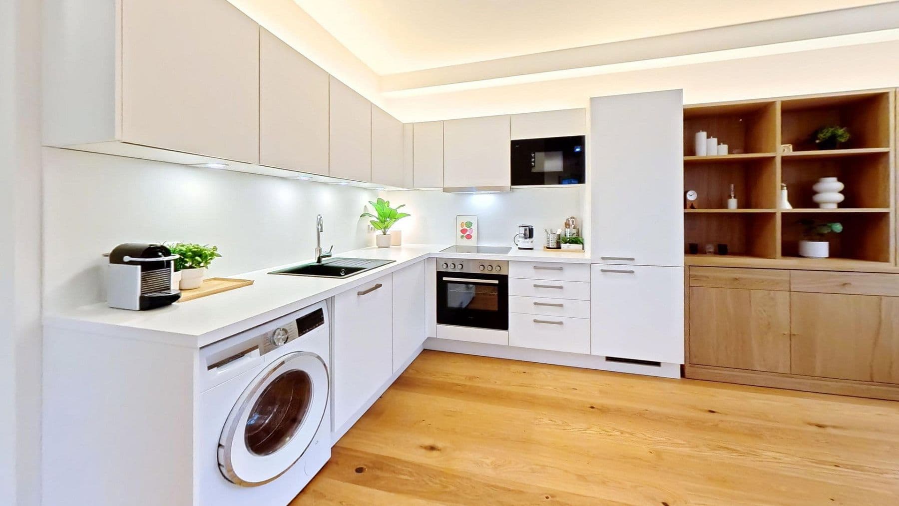 Prenájom bytu 3-izbový 72 m², Pasewalker str. 96, Berlin, Berlín Prenájom bytu 3-izbový 72 m², Pasewalker str. 96, Berlin, Berlín