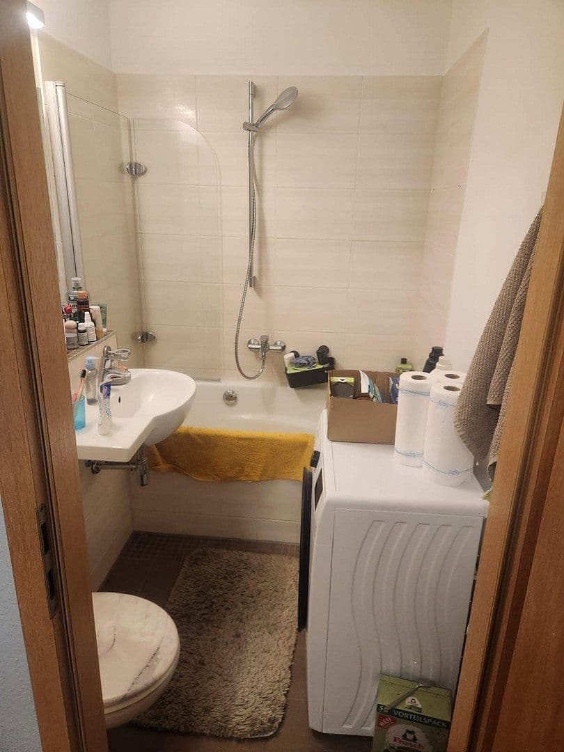 Prenájom bytu 14 m², Brodaer Straße 7, Neubrandenburg, Meklenbursko-Predpomoransko Prenájom bytu 14 m², Brodaer Straße 7, Neubrandenburg, Meklenbursko-Predpomoransko