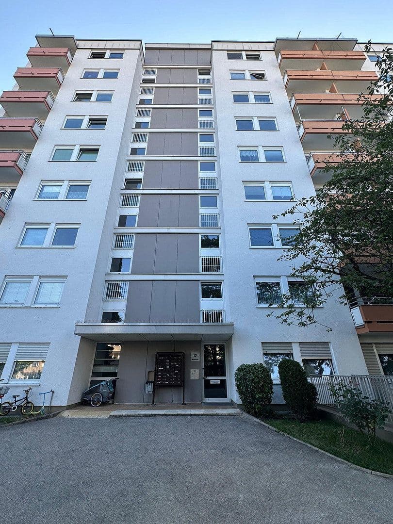 Predaj bytu 2-izbový 71 m², Maximilianstraße 12, Germering, Bavorsko Predaj bytu 2-izbový 71 m², Maximilianstraße 12, Germering, Bavorsko
