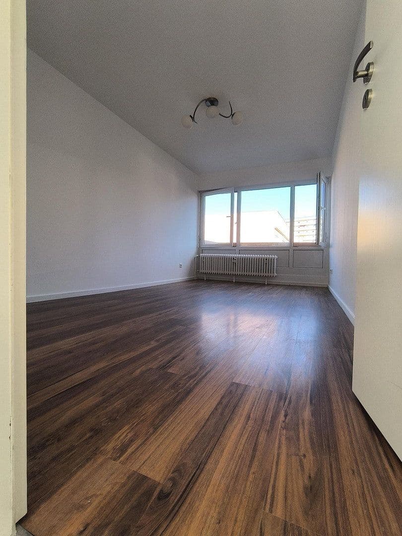 Prenájom bytu 2-izbový 56 m², Bockelststrasse 119A, Stuttgart Heumaden, Bádensko-Wurttembersko Prenájom bytu 2-izbový 56 m², Bockelststrasse 119A, Stuttgart Heumaden, Bádensko-Wurttembersko