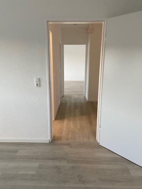 Prenájom bytu 2-izbový 49 m², Frankfurt am Main, Hesensko Prenájom bytu 2-izbový 49 m², Frankfurt am Main, Hesensko