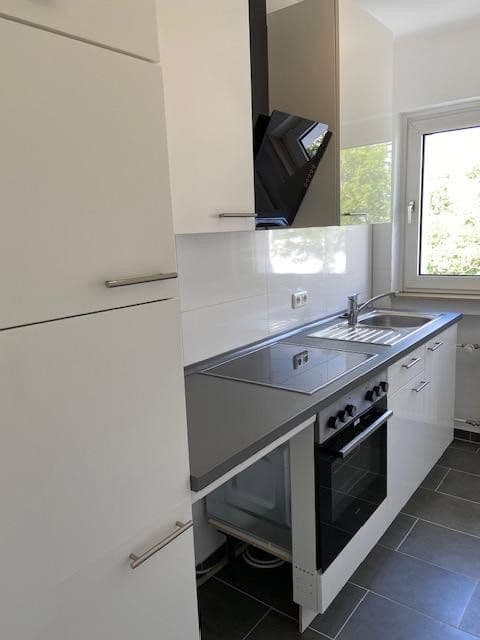 Prenájom bytu 2-izbový 49 m², Frankfurt am Main, Hesensko Prenájom bytu 2-izbový 49 m², Frankfurt am Main, Hesensko