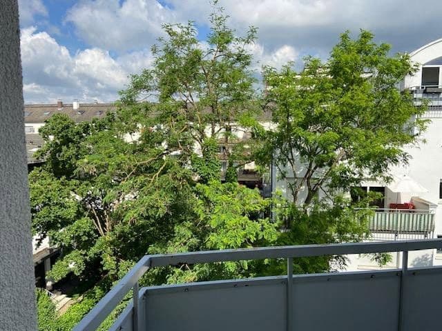 Prenájom bytu 2-izbový 49 m², Frankfurt am Main, Hesensko Prenájom bytu 2-izbový 49 m², Frankfurt am Main, Hesensko