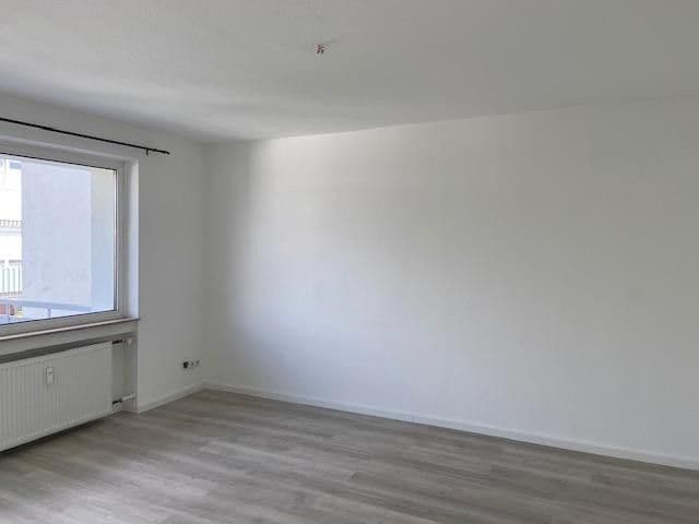 Prenájom bytu 2-izbový 49 m², Frankfurt am Main, Hesensko Prenájom bytu 2-izbový 49 m², Frankfurt am Main, Hesensko