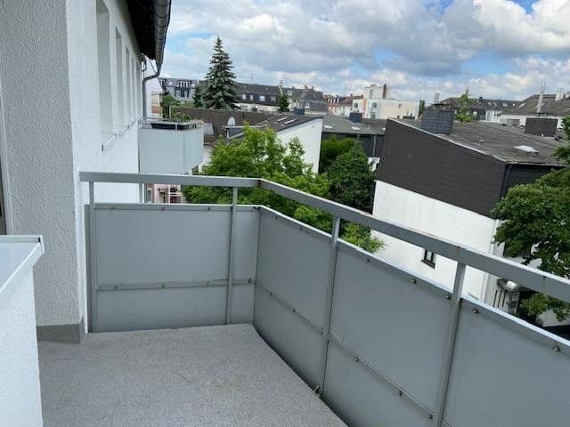Prenájom bytu 2-izbový 49 m², Frankfurt am Main, Hesensko Prenájom bytu 2-izbový 49 m², Frankfurt am Main, Hesensko