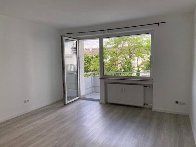 Prenájom bytu 2-izbový 49 m², Frankfurt am Main, Hesensko Prenájom bytu 2-izbový 49 m², Frankfurt am Main, Hesensko