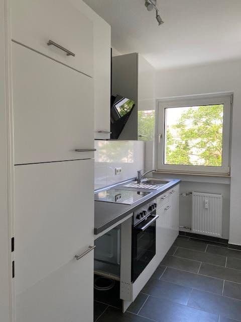 Prenájom bytu 2-izbový 49 m², Frankfurt am Main, Hesensko Prenájom bytu 2-izbový 49 m², Frankfurt am Main, Hesensko