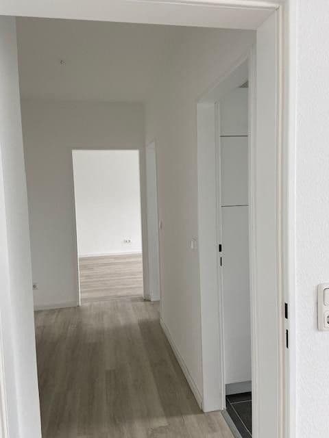 Prenájom bytu 2-izbový 49 m², Frankfurt am Main, Hesensko Prenájom bytu 2-izbový 49 m², Frankfurt am Main, Hesensko