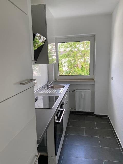 Prenájom bytu 2-izbový 49 m², Frankfurt am Main, Hesensko Prenájom bytu 2-izbový 49 m², Frankfurt am Main, Hesensko