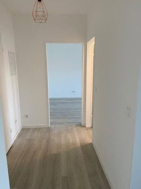 Prenájom bytu 2-izbový 49 m², Frankfurt am Main, Hesensko Prenájom bytu 2-izbový 49 m², Frankfurt am Main, Hesensko