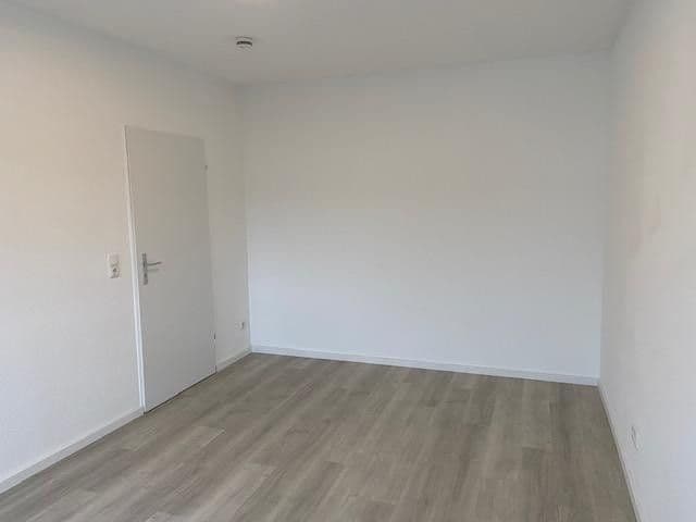 Prenájom bytu 2-izbový 49 m², Frankfurt am Main, Hesensko Prenájom bytu 2-izbový 49 m², Frankfurt am Main, Hesensko