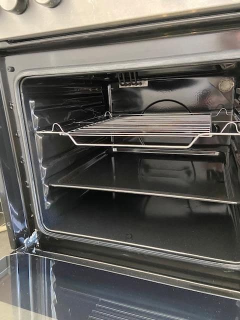 Prenájom bytu 2-izbový 49 m², Frankfurt am Main, Hesensko Prenájom bytu 2-izbový 49 m², Frankfurt am Main, Hesensko