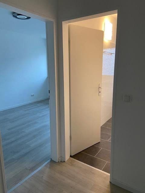 Prenájom bytu 2-izbový 49 m², Frankfurt am Main, Hesensko Prenájom bytu 2-izbový 49 m², Frankfurt am Main, Hesensko