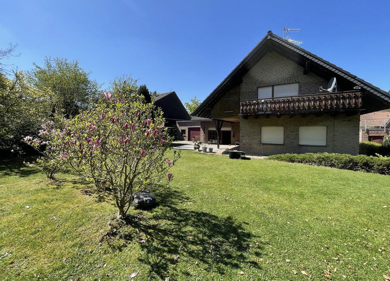 Predaj domu 240 m², pozemok 911 m², Roetgen, Severné Porýnie - Westfálsko Predaj domu 240 m², pozemok 911 m², Roetgen, Severné Porýnie - Westfálsko