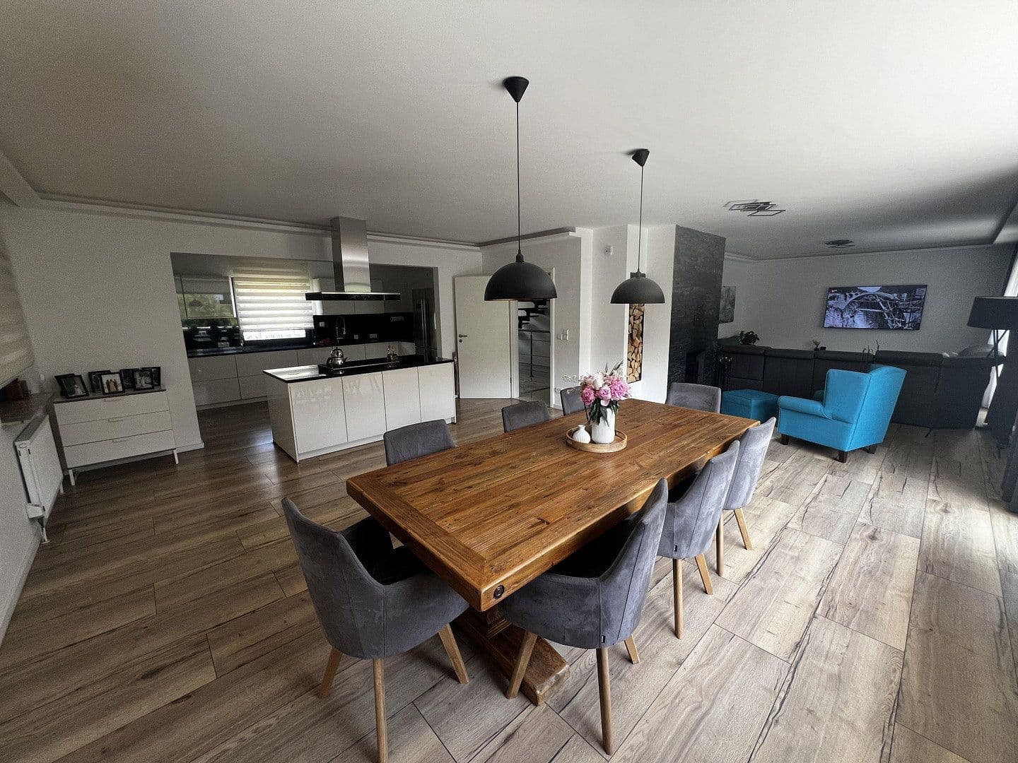 Predaj domu 275 m², pozemok 820 m², Schwalbacherstr 14, Idstein, Hesensko Predaj domu 275 m², pozemok 820 m², Schwalbacherstr 14, Idstein, Hesensko