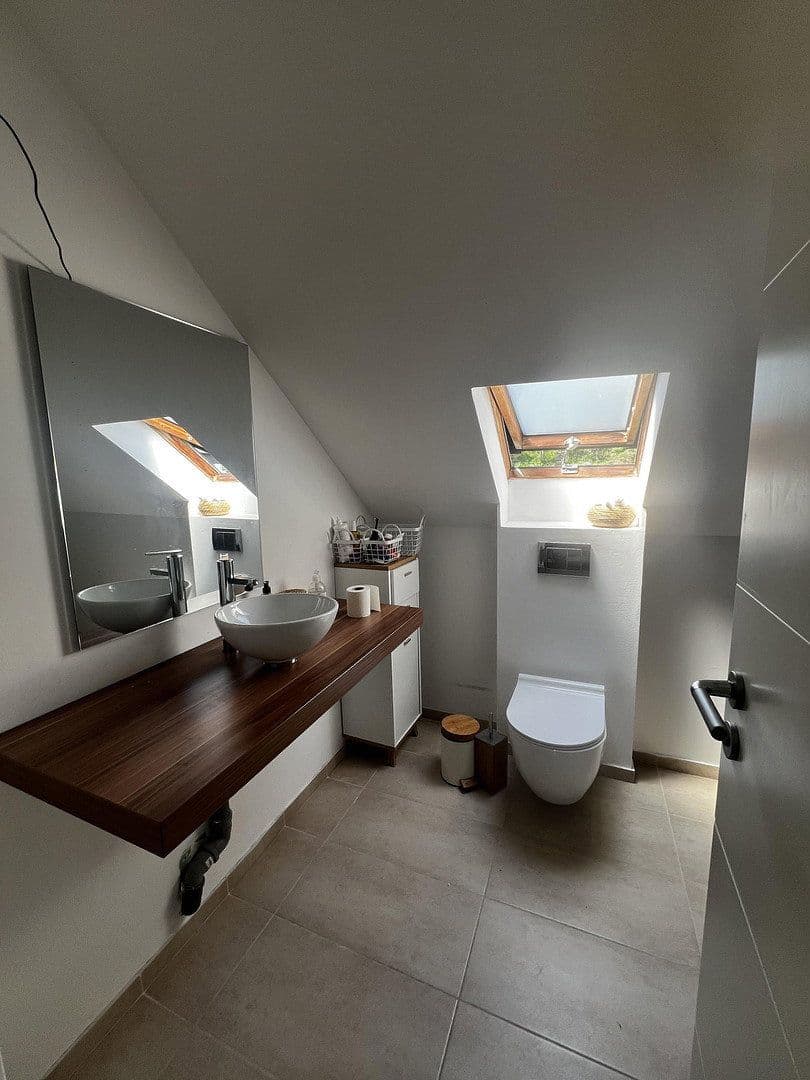Predaj domu 275 m², pozemok 820 m², Schwalbacherstr 14, Idstein, Hesensko Predaj domu 275 m², pozemok 820 m², Schwalbacherstr 14, Idstein, Hesensko