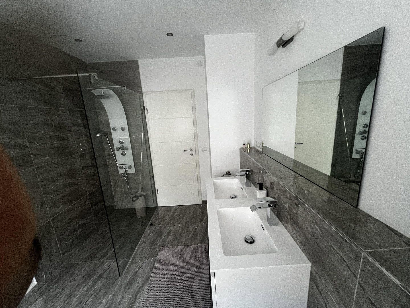 Predaj domu 275 m², pozemok 820 m², Schwalbacherstr 14, Idstein, Hesensko Predaj domu 275 m², pozemok 820 m², Schwalbacherstr 14, Idstein, Hesensko