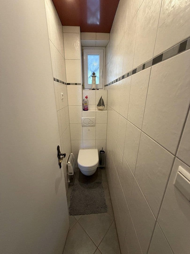 Predaj domu 140 m², pozemok 380 m², Göppingen, Bádensko-Wurttembersko Predaj domu 140 m², pozemok 380 m², Göppingen, Bádensko-Wurttembersko