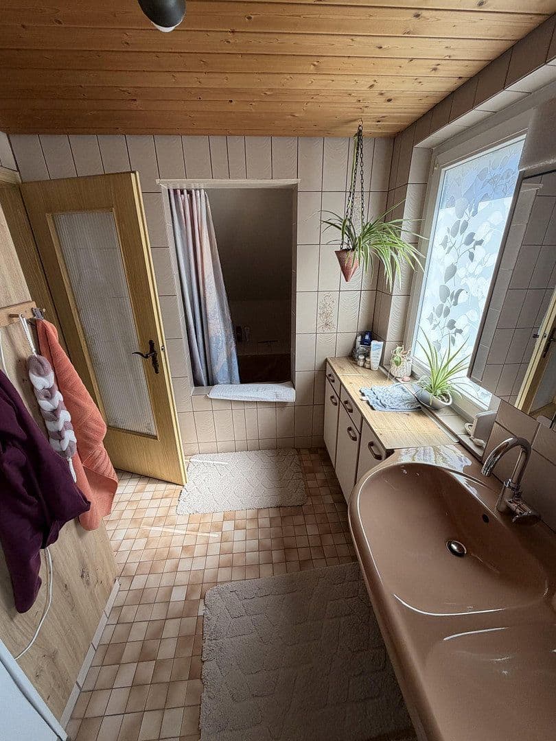 Predaj domu 140 m², pozemok 380 m², Göppingen, Bádensko-Wurttembersko Predaj domu 140 m², pozemok 380 m², Göppingen, Bádensko-Wurttembersko