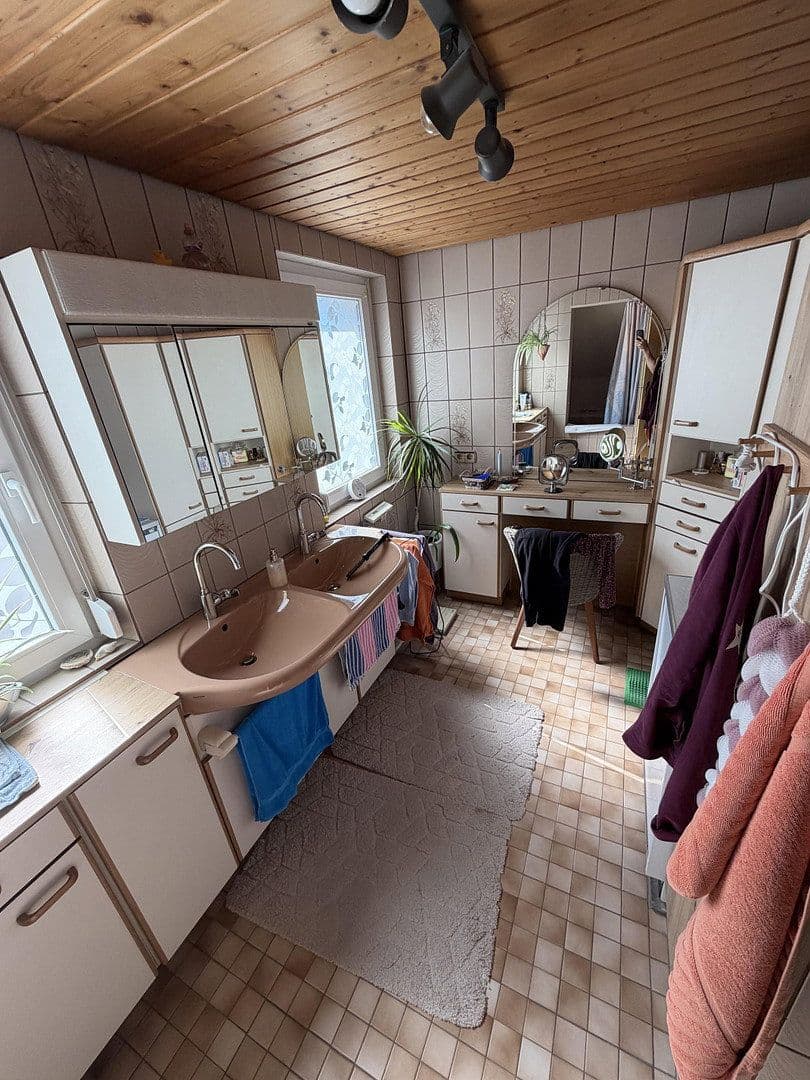 Predaj domu 140 m², pozemok 380 m², Göppingen, Bádensko-Wurttembersko Predaj domu 140 m², pozemok 380 m², Göppingen, Bádensko-Wurttembersko