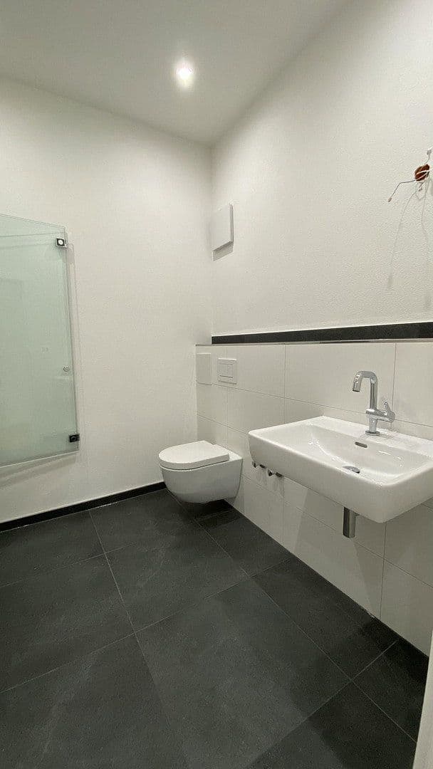 Prenájom bytu 3-izbový 75 m², Kirchstraße 3, Langenargen, Bádensko-Wurttembersko Prenájom bytu 3-izbový 75 m², Kirchstraße 3, Langenargen, Bádensko-Wurttembersko