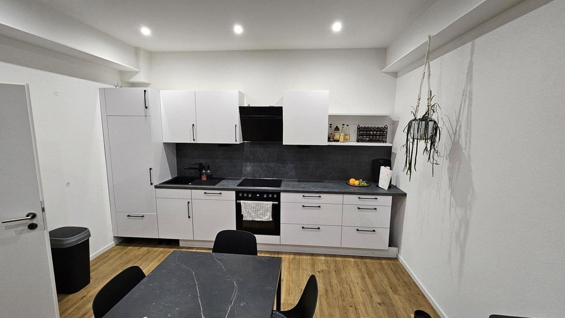 Prenájom bytu 3-izbový 75 m², Kirchstraße 3, Langenargen, Bádensko-Wurttembersko Prenájom bytu 3-izbový 75 m², Kirchstraße 3, Langenargen, Bádensko-Wurttembersko