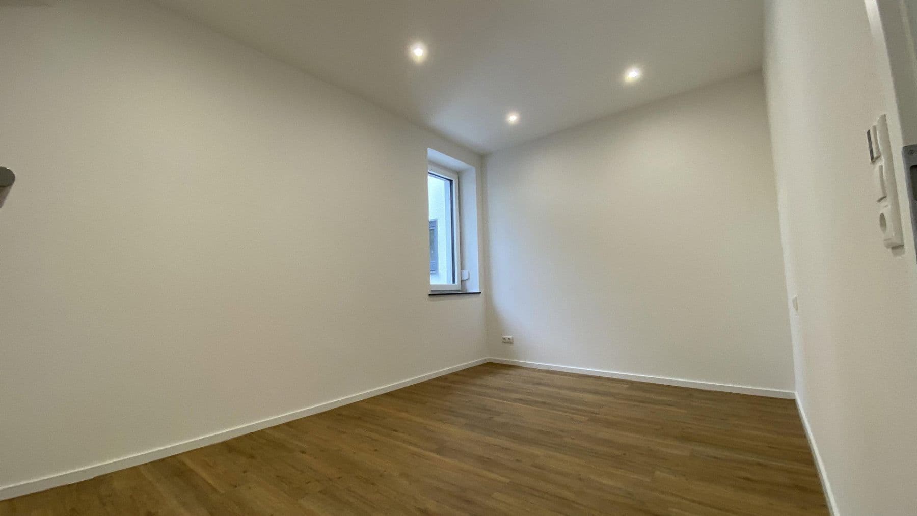 Prenájom bytu 3-izbový 75 m², Kirchstraße 3, Langenargen, Bádensko-Wurttembersko Prenájom bytu 3-izbový 75 m², Kirchstraße 3, Langenargen, Bádensko-Wurttembersko