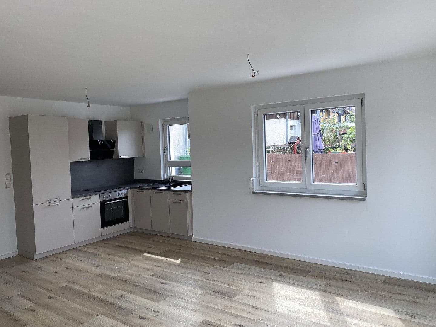 Prenájom bytu 3-izbový 71 m², Vogesenstr. 30, Kehl, Bádensko-Wurttembersko Prenájom bytu 3-izbový 71 m², Vogesenstr. 30, Kehl, Bádensko-Wurttembersko