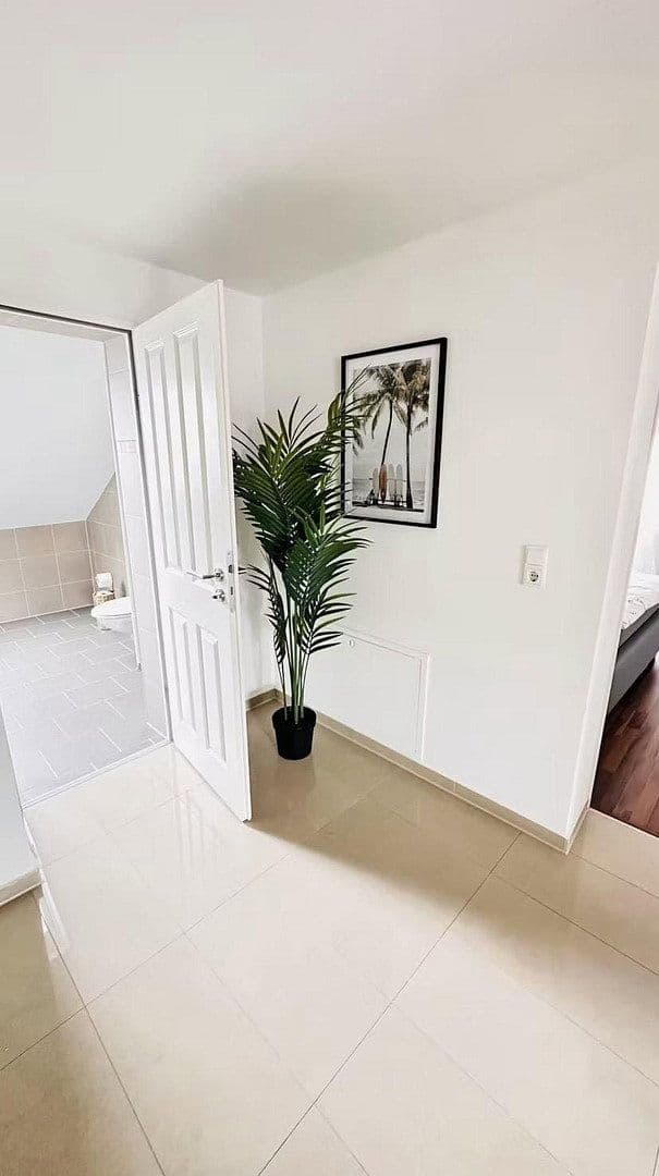 Prenájom bytu 3-izbový 95 m², Blumenthalstraße 5, Pforzheim, Bádensko-Wurttembersko Prenájom bytu 3-izbový 95 m², Blumenthalstraße 5, Pforzheim, Bádensko-Wurttembersko