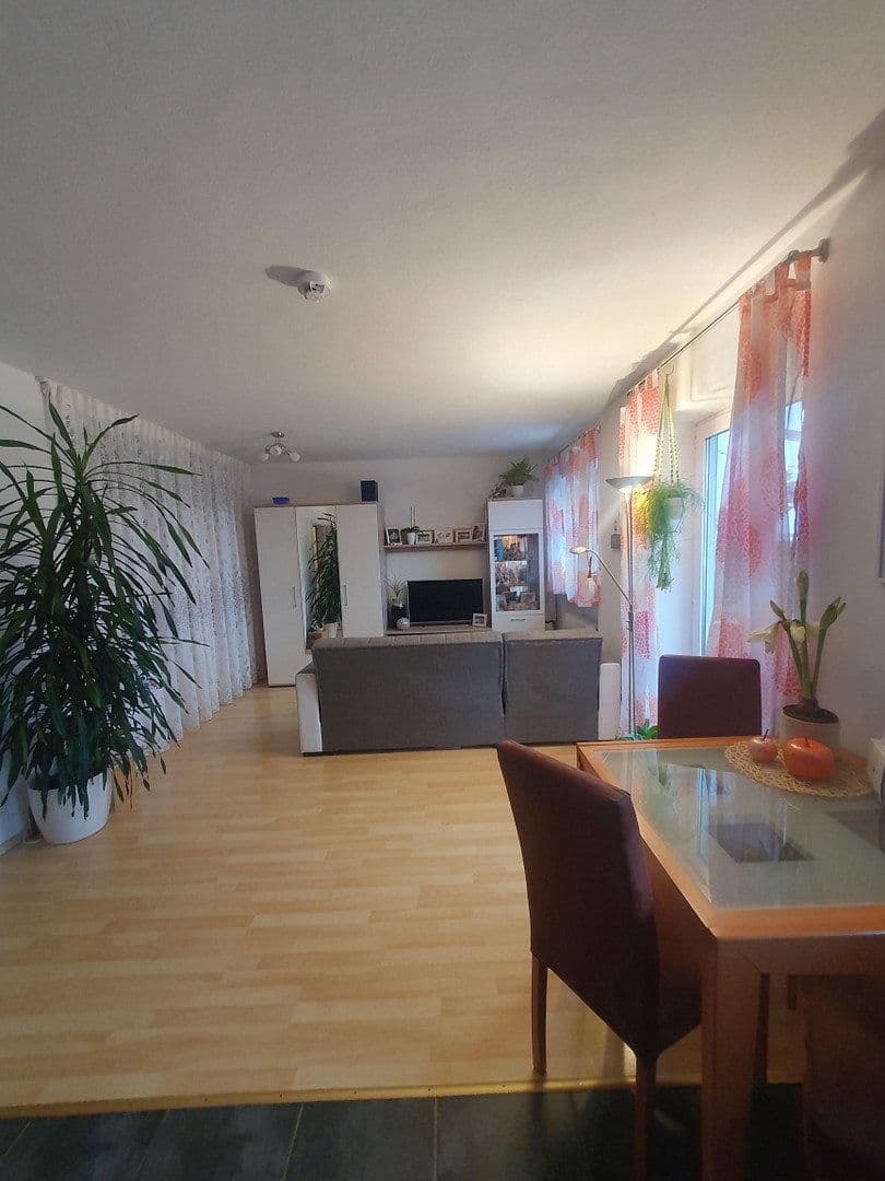 Prenájom bytu 1-izbový 38 m², Gröbenzellerstrasse 2, Puchheim Bhf., Bavorsko Prenájom bytu 1-izbový 38 m², Gröbenzellerstrasse 2, Puchheim Bhf., Bavorsko