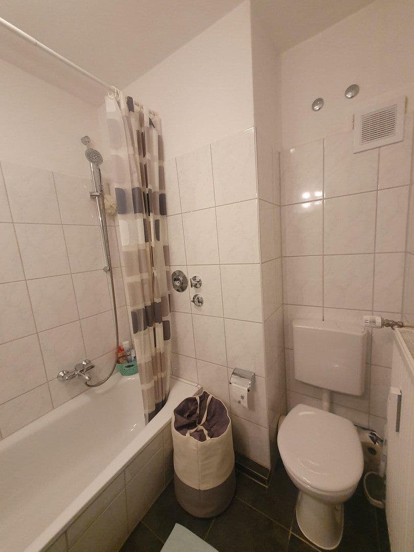 Prenájom bytu 1-izbový 38 m², Gröbenzellerstrasse 2, Puchheim Bhf., Bavorsko Prenájom bytu 1-izbový 38 m², Gröbenzellerstrasse 2, Puchheim Bhf., Bavorsko