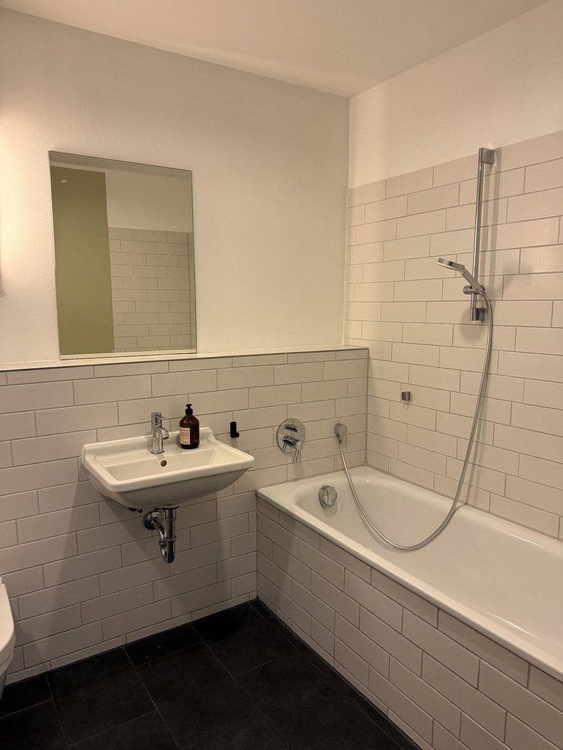 Predaj bytu 2-izbový 65 m², Berliner Allee 121, Berlin, Berlín Predaj bytu 2-izbový 65 m², Berliner Allee 121, Berlin, Berlín