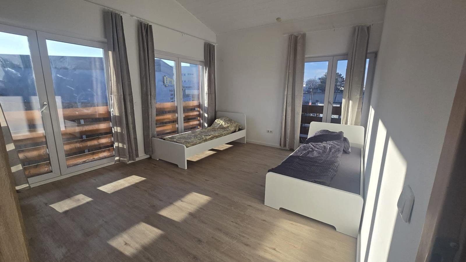 Prenájom domu 300 m², pozemok 800 m², Hohenfels, Bavorsko Prenájom domu 300 m², pozemok 800 m², Hohenfels, Bavorsko