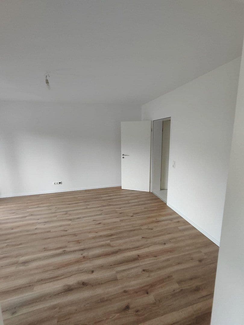 Prenájom bytu 2-izbový 53 m², Lipperheidstr. 112, Oberhausen, Severné Porýnie - Westfálsko Prenájom bytu 2-izbový 53 m², Lipperheidstr. 112, Oberhausen, Severné Porýnie - Westfálsko