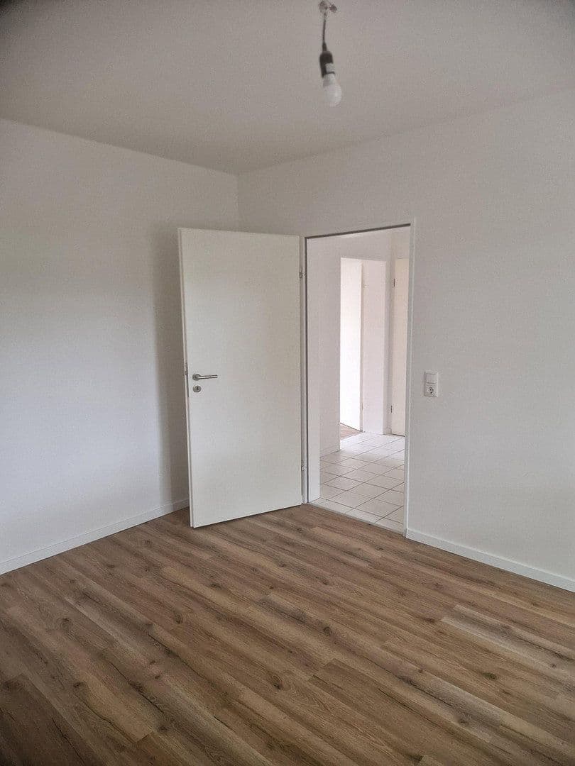 Prenájom bytu 2-izbový 53 m², Lipperheidstr. 112, Oberhausen, Severné Porýnie - Westfálsko Prenájom bytu 2-izbový 53 m², Lipperheidstr. 112, Oberhausen, Severné Porýnie - Westfálsko