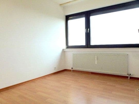 Prenájom bytu 4-izbový 100 m², Am Gaßgang 5, Oberursel (Taunus), Hesensko Prenájom bytu 4-izbový 100 m², Am Gaßgang 5, Oberursel (Taunus), Hesensko
