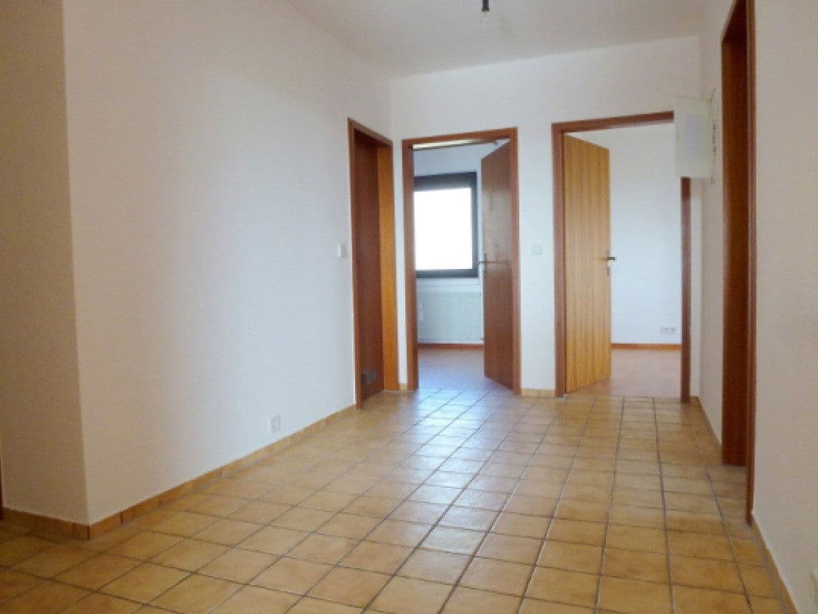 Prenájom bytu 4-izbový 100 m², Am Gaßgang 5, Oberursel (Taunus), Hesensko Prenájom bytu 4-izbový 100 m², Am Gaßgang 5, Oberursel (Taunus), Hesensko