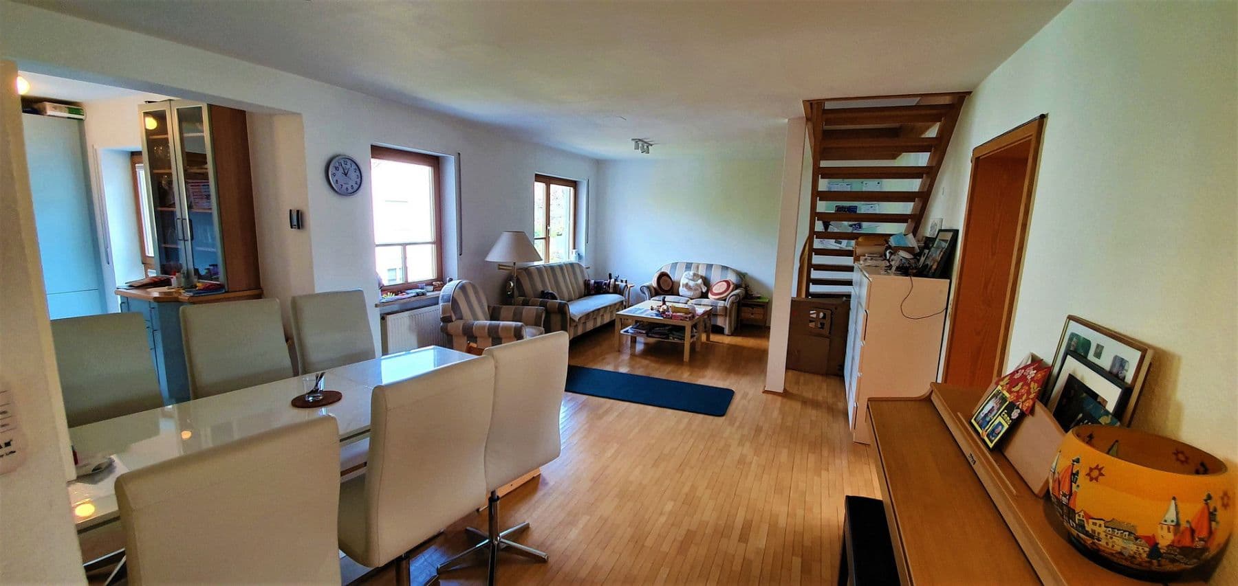 Prenájom bytu 6-izbový 160 m², Nürnberg, Bavorsko Prenájom bytu 6-izbový 160 m², Nürnberg, Bavorsko
