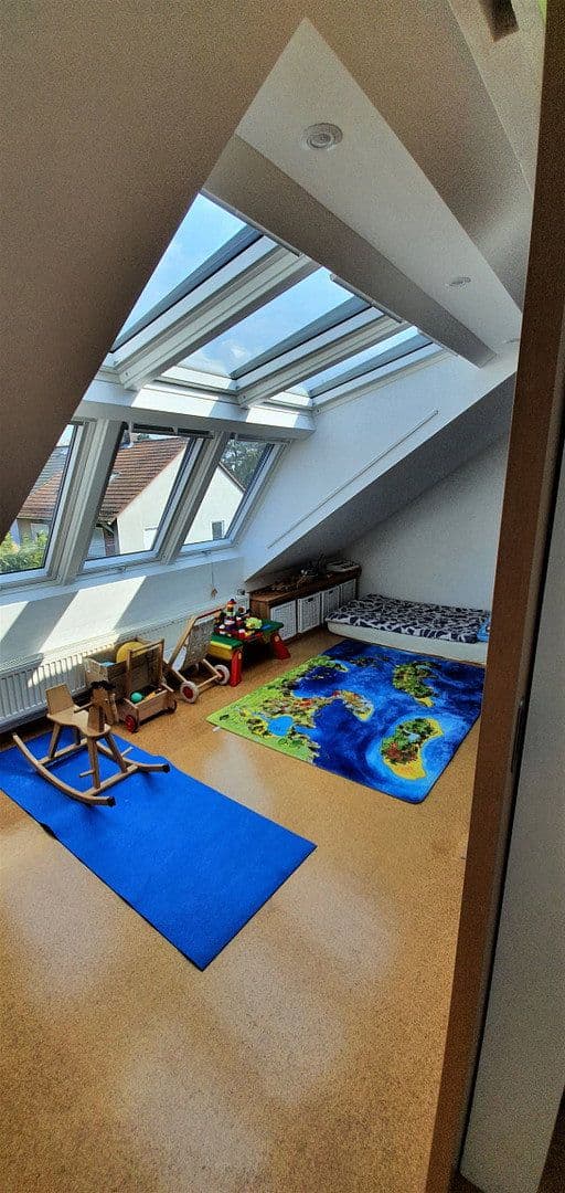 Prenájom bytu 6-izbový 160 m², Nürnberg, Bavorsko Prenájom bytu 6-izbový 160 m², Nürnberg, Bavorsko
