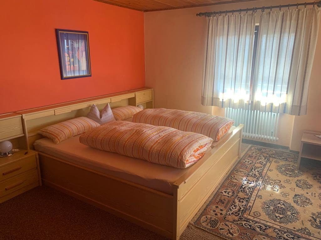 Prenájom domu 300 m², pozemok 550 m², Straubing, Bavorsko Prenájom domu 300 m², pozemok 550 m², Straubing, Bavorsko