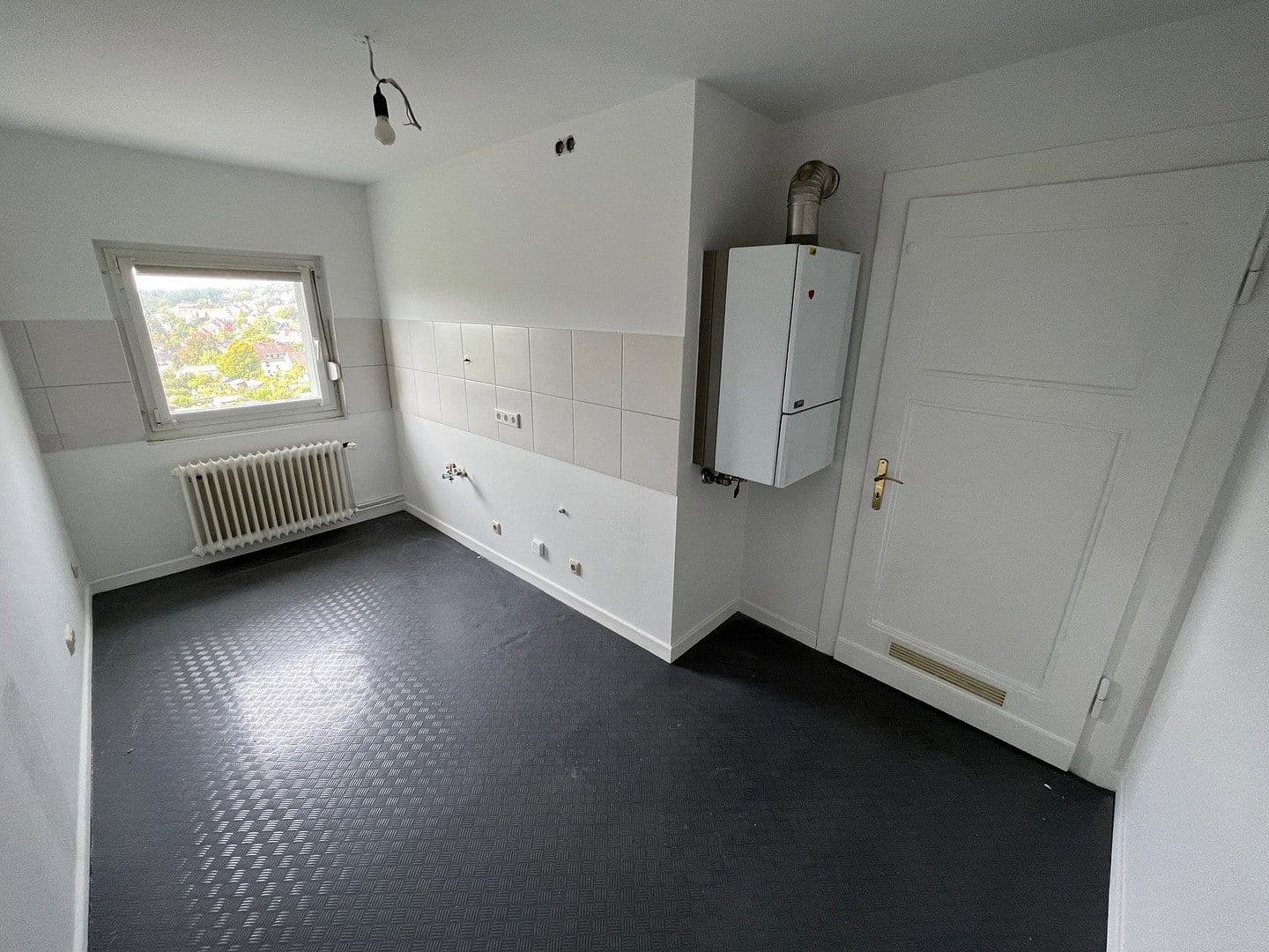 Prenájom bytu 3-izbový 76 m², Hainstrasse 75, Wuppertal, Severné Porýnie - Westfálsko Prenájom bytu 3-izbový 76 m², Hainstrasse 75, Wuppertal, Severné Porýnie - Westfálsko