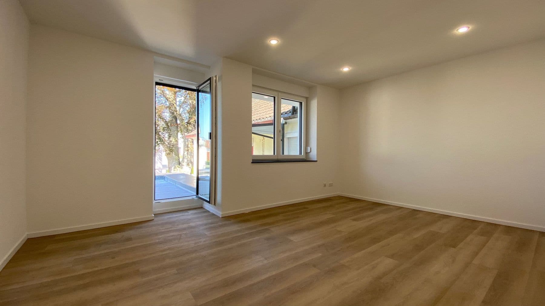 Prenájom bytu 4-izbový 135 m², Kirchstraße 3, Langenargen, Bádensko-Wurttembersko Prenájom bytu 4-izbový 135 m², Kirchstraße 3, Langenargen, Bádensko-Wurttembersko