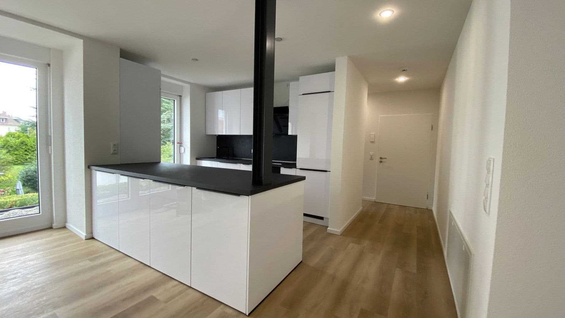 Prenájom bytu 4-izbový 135 m², Kirchstraße 3, Langenargen, Bádensko-Wurttembersko Prenájom bytu 4-izbový 135 m², Kirchstraße 3, Langenargen, Bádensko-Wurttembersko
