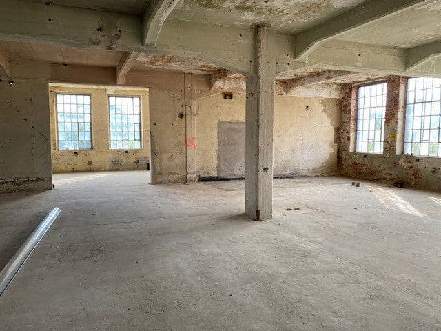 Prenájom nebytového priestoru 3.000 m², Großdubrau - Wulka Dubrawa, Sasko Prenájom nebytového priestoru 3.000 m², Großdubrau - Wulka Dubrawa, Sasko